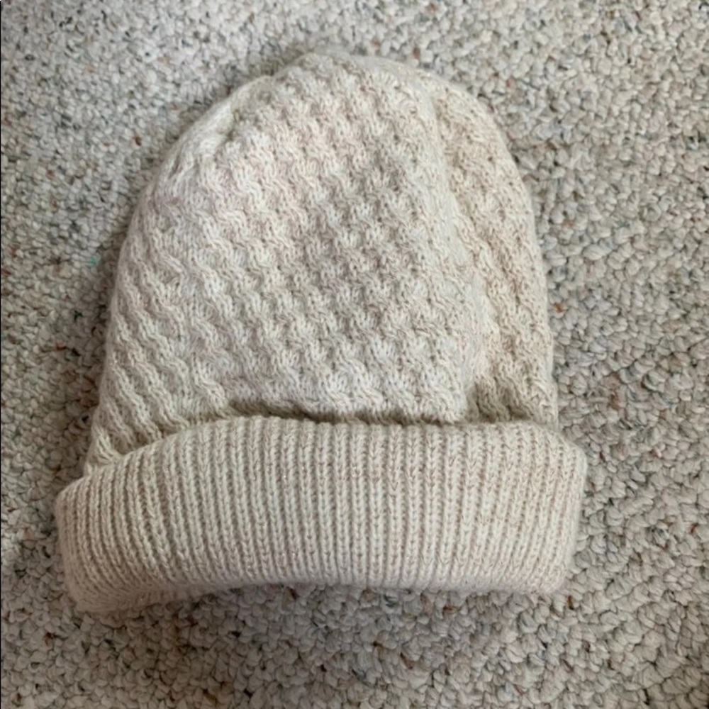 beanie hat - Picture 2 of 2